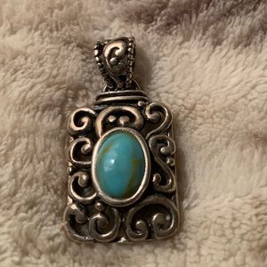 Beautifully Detailed Sterling Silver Turquoise pendant